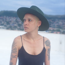 Load image into Gallery viewer, CASABLANCA GREEN - Trinidad Cuesta