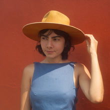 Load image into Gallery viewer, ARTEMISA TERRACOTTA - Trinidad Cuesta