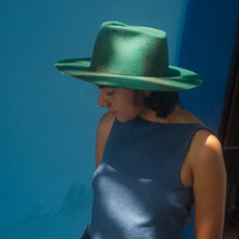 Load image into Gallery viewer, ARTEMISA GREEN - Trinidad Cuesta