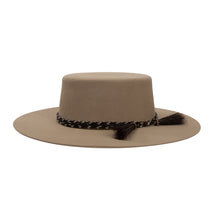 Load image into Gallery viewer, ANDES SAND - Trinidad Cuesta