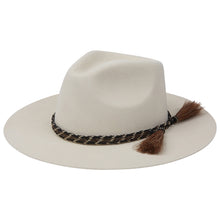 Load image into Gallery viewer, ARIZONA IVORY - Trinidad Cuesta